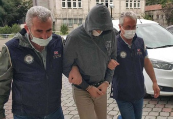 Didim’deki operasyonda yakalanan FETÖ üyeleri adliyeye sevk edildi